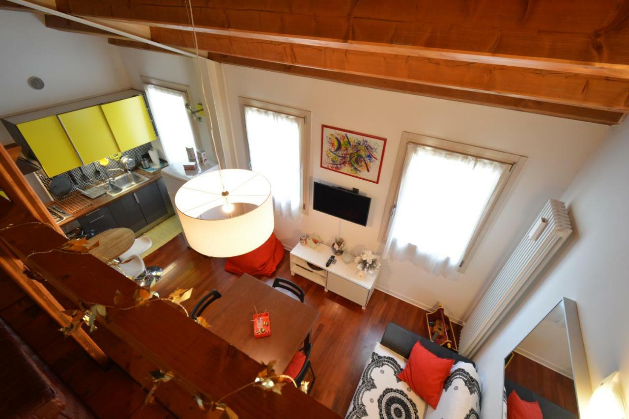 Casa Vacanze Chez La Reine - Holiday Home วิเชนซา ภายนอก รูปภาพ